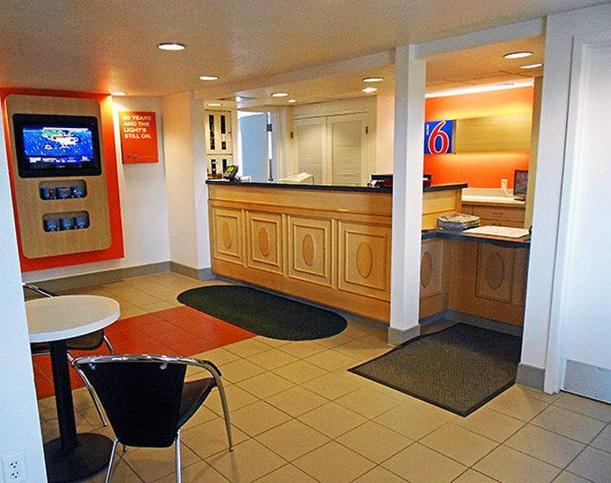 Motel 6-Billings, Mt - North エクステリア 写真