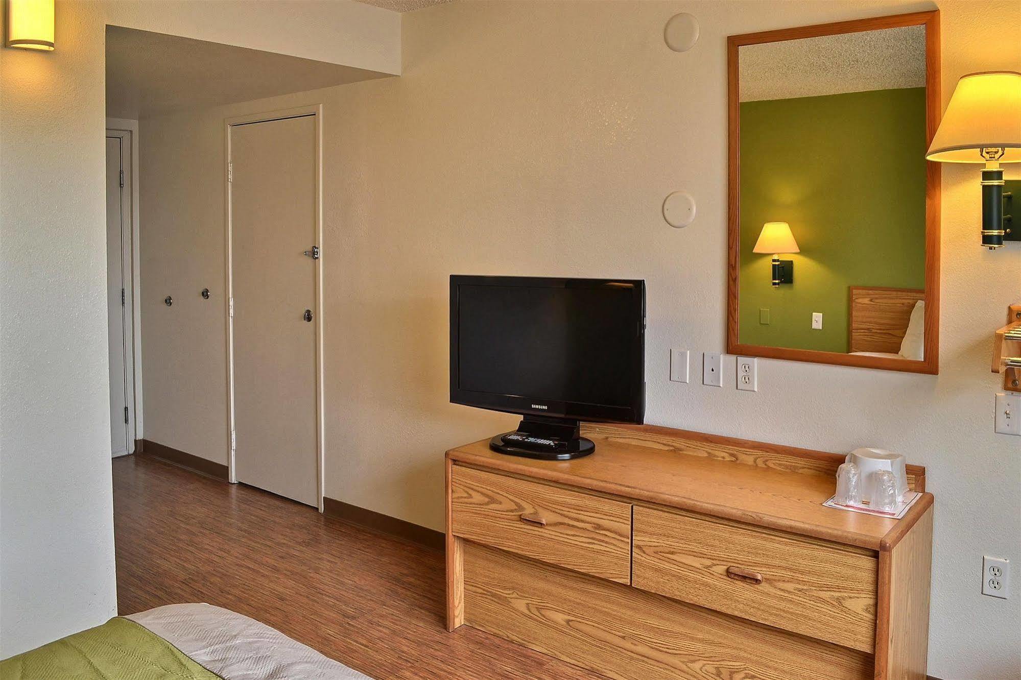 Motel 6-Billings, Mt - North エクステリア 写真